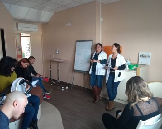 Christine Bouffard et sa collègue Amélie Dudon-Bigne lors d’un atelier © Pavillon Mutualité