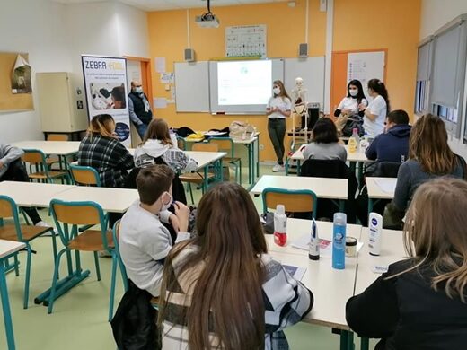 Une intervention en classe © ZebraCool