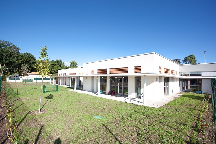 La crèche du Burck, emblème du quartier par sa conception prenant en compte la QAI©Ville de Mérignac